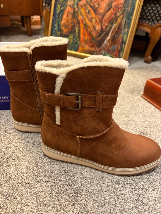 White Mountain Shoes - Women’s White Mountain Faux-Fur Lined Winter Boots - Brown/Chesnut Size 9.5